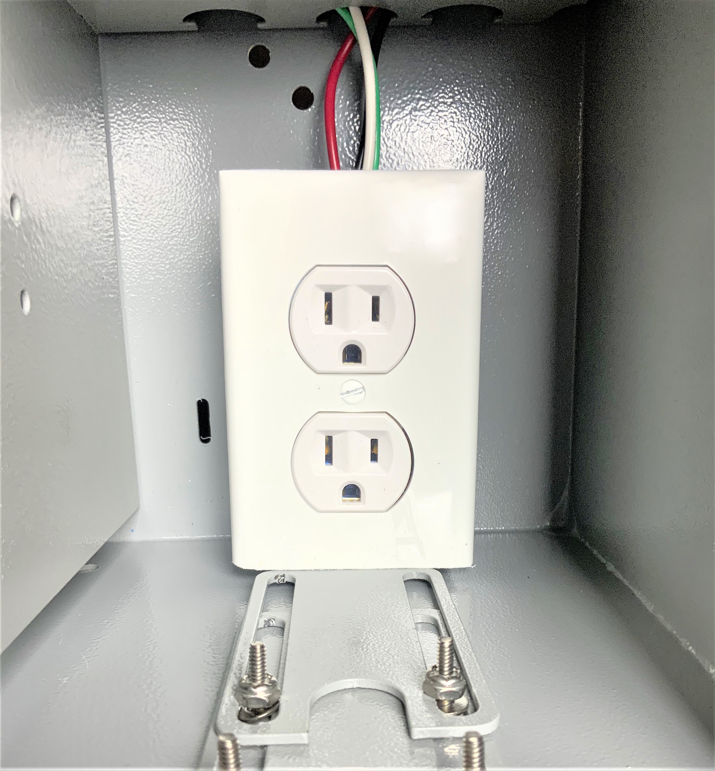 electrical wall plate for washer
